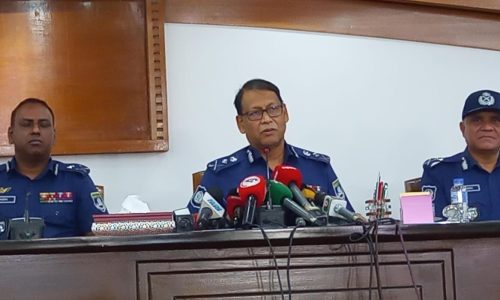 পুলিশ সদর দপ্তরে সংবাদ সম্মেলনে পুলিশ মহাপরিদর্শক (আইজিপি) বাহারুল আলম এসব তথ্য জানান।