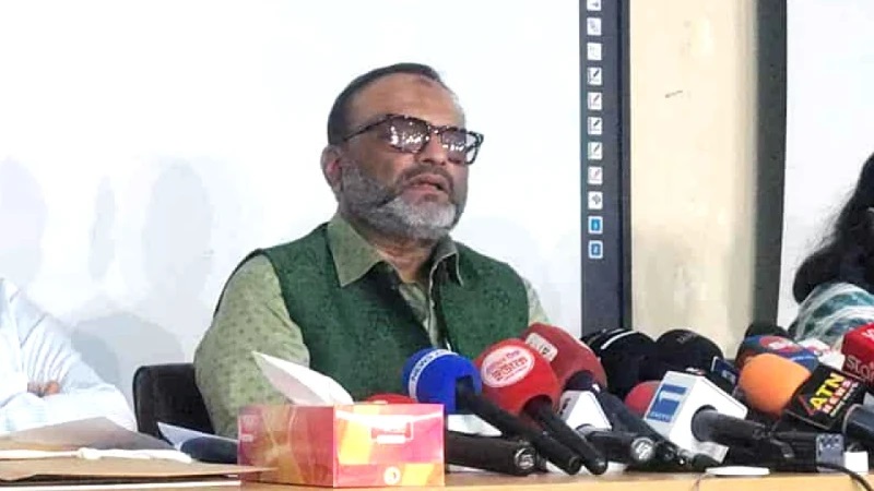 বিশ্ববিদ্যালয় প্রশাসনিক ভবনস্থ অধ্যাপক আব্দুল মতিন চৌধুরী ভার্চুয়াল ক্লাস রুমে এক জরুরি সংবাদ সম্মেলনে এ বিষয়ে কথা বলেন উপাচার্য অধ্যাপক ড. নিয়াজ আহমদ খান।