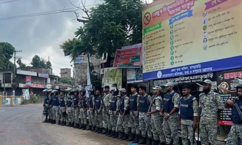 মিছিল ও সহিংসতার পর খাগড়াছড়ি জেলায় উত্তেজনা বিরাজ করছে।