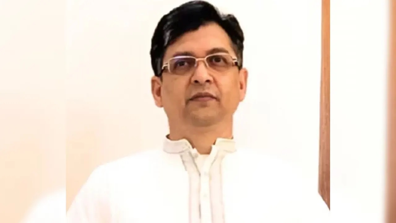 ওলামা দলের প্রতিষ্ঠাবার্ষিকী উপলক্ষে শহীদ রাষ্ট্রপতি জিয়াউর রহমানের সমাধিতে ফুল দিয়ে শ্রদ্ধা নিবেদন শেষে এ কথা বলেন তিনি