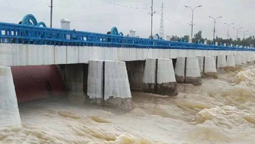 খুলে দেওয়া হয়েছে তিস্তা ব্যারাজের সবকটি জলকপাট