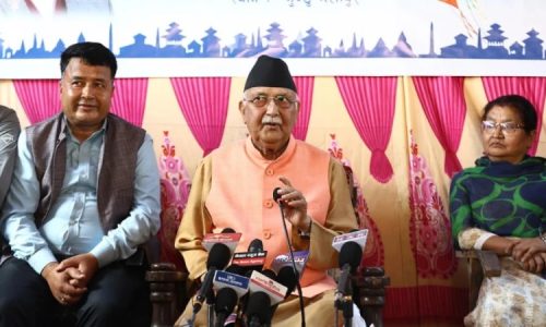 অন্তর্বর্তী সরকারের হাতে ক্ষমতা ছেড়ে দিলেও দেশ ছেড়ে পালাবেন না তিনি
