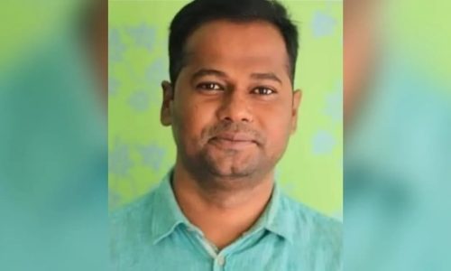 রোববার দিবাগত রাত সাড়ে ৯টার দিকে হযরত শাহজালাল আন্তর্জাতিক বিমানবন্দরের ইমিগ্রেশন থেকে তাকে গ্রেফতার করা হয়।