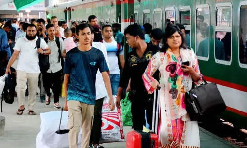 যাত্রীদের নিরাপদ ও স্বাচ্ছন্দ্যময় ভ্রমণ নিশ্চিত করতে সব ব্যবস্থা নেওয়া হয়েছে।