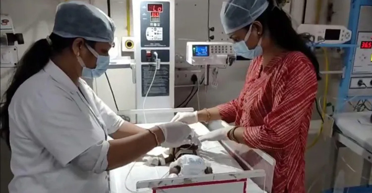 ভারতে জীবন্ত পুঁতে ফেলা কন্যাশিশু উদ্ধার