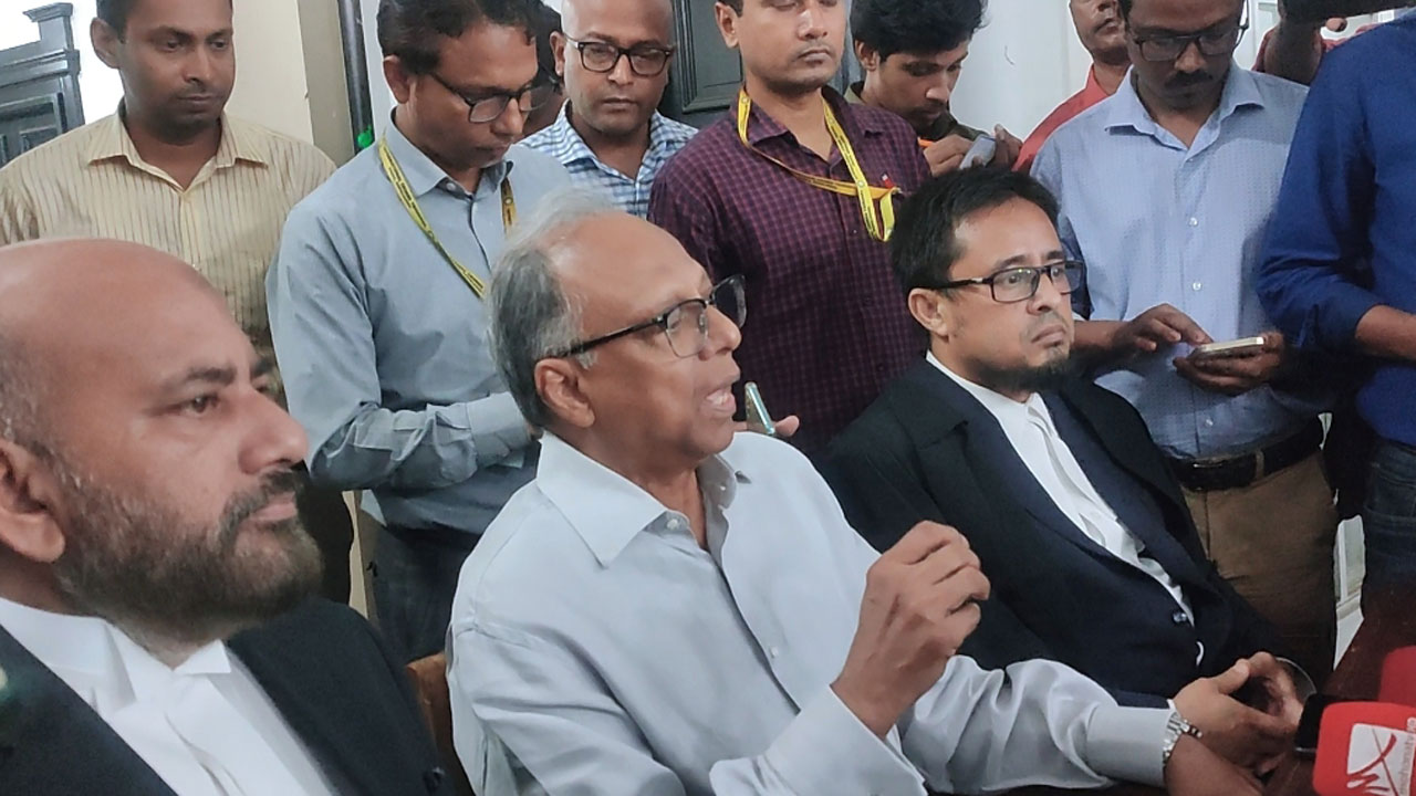 সাক্ষ্যে এ কথা বলেছেন দৈনিক আমার দেশ পত্রিকার সম্পাদক মাহমুদুর রহমান।