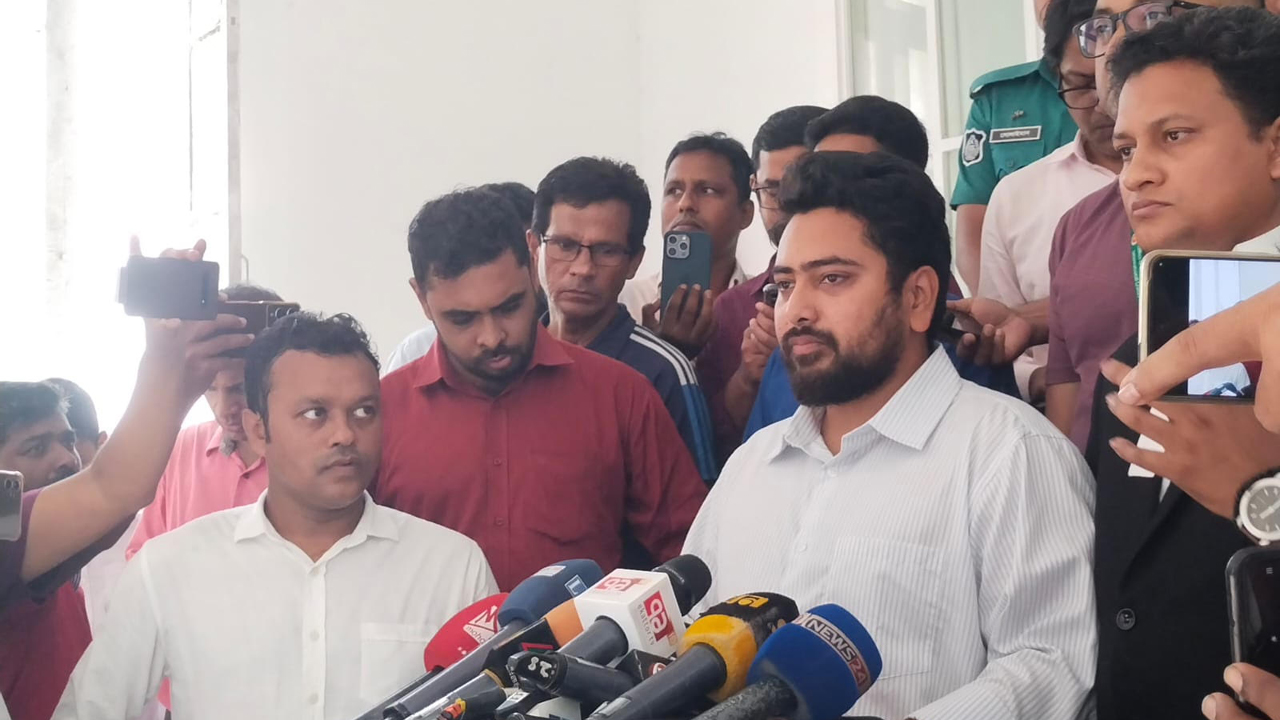 দুপুরে আন্তর্জাতিক অপরাধ ট্রাইব্যুনাল প্রাঙ্গণে প্রেস ব্রিফিংয়ে এ মন্তব্য করেন তিনি