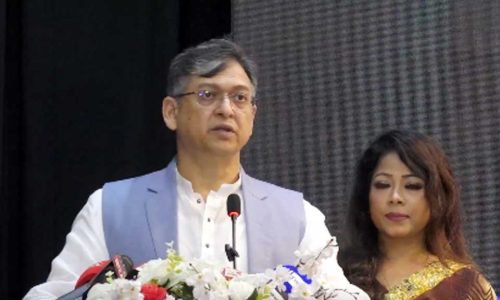 ‘তারুণ্যের রাষ্ট্রচিন্তা’ আয়োজিত তৃতীয় সংলাপে অংশ নিয়ে এসব কথা বলেন তিনি