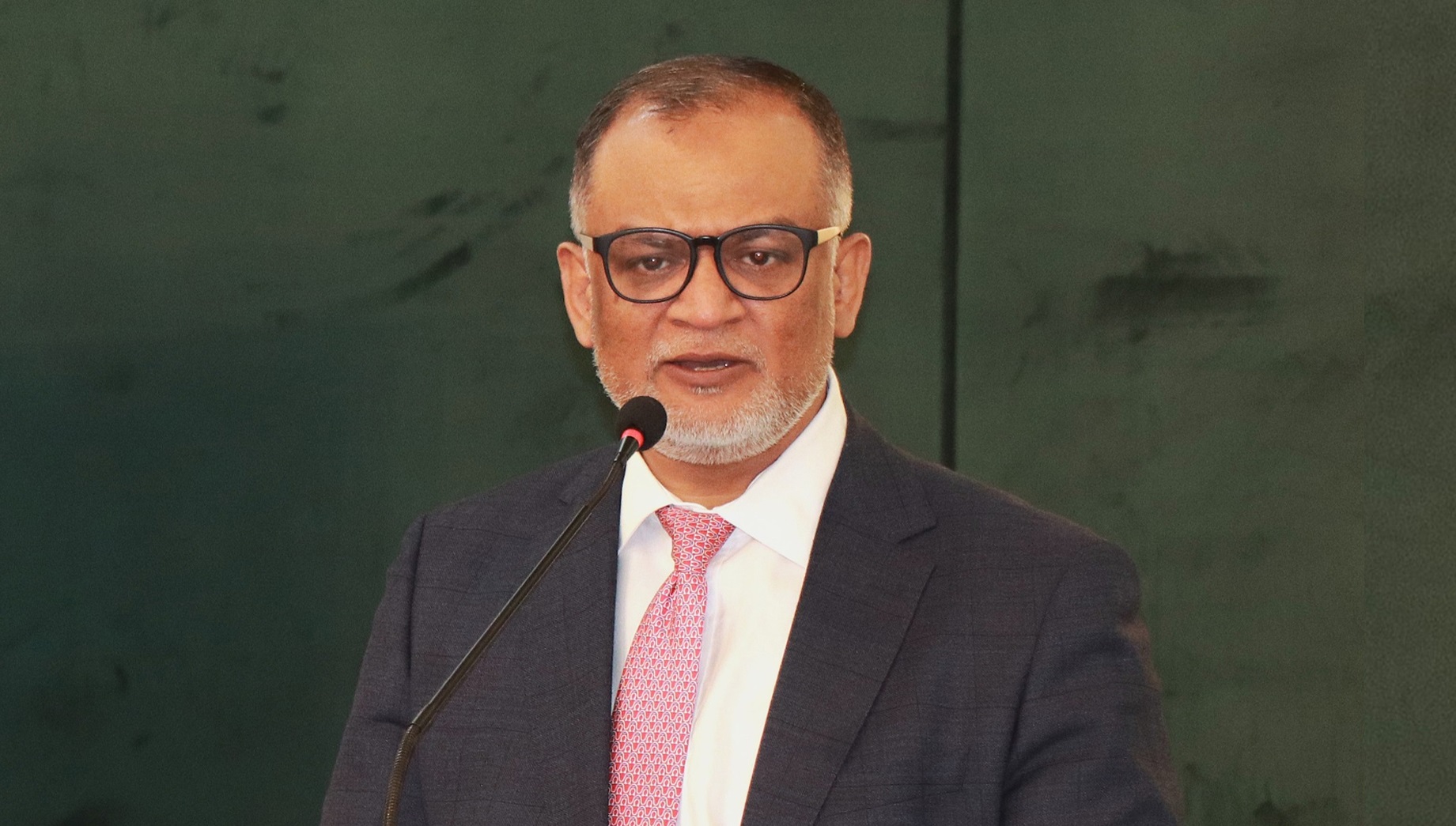 বাণিজ্য উপদেষ্টা শেখ বশিরউদ্দীন। ফাইল ছবি