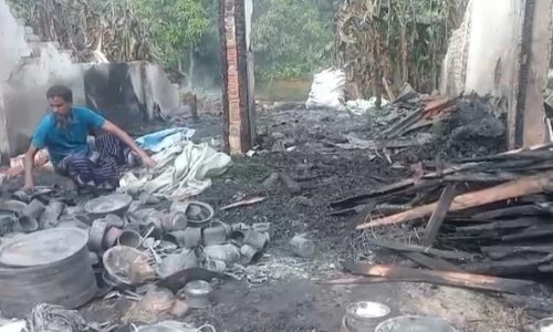 খাগড়াছড়ির গুইমারার জালিয়াপাড়া বাজারে অগ্নিকাণ্ডের ঘটনা ঘটেছে।