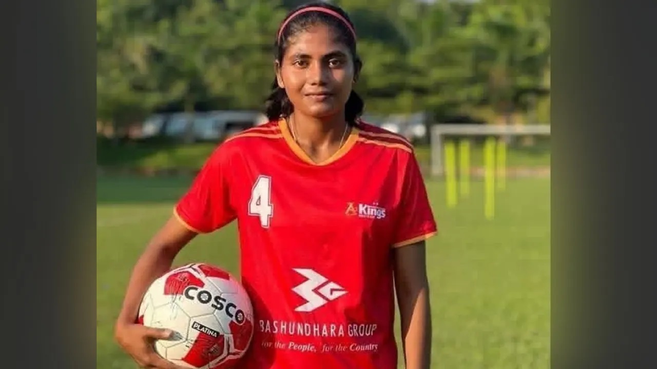 ‘ঐক্যবদ্ধ নতুন প্রজন্ম’ প্যানেল থেকে ক্রীড়া সম্পাদক পদে নির্বাচনে অংশ নিয়ে সর্বোচ্চ ভোট পেয়ে বিজয়ী হয়েছেন তিনি