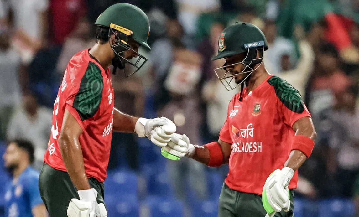 +প্রথম ওয়ানডেতে টস হেরে ব্যাটিংয়ে বাংলাদেশ।