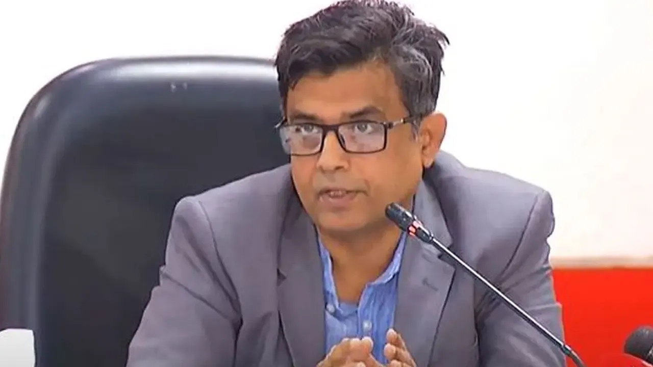 ১৫ ফেব্রুয়ারির আগেই হবে বলে জানিয়েছেন প্রধান উপদেষ্টার প্রেস সচিব শফিকুল আলম