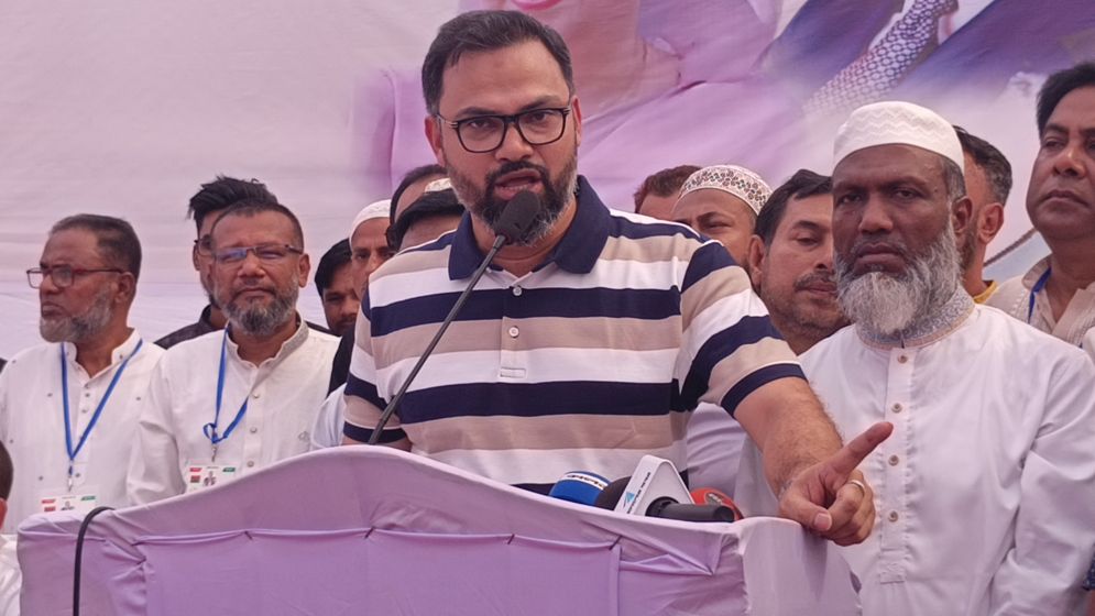 ফ্রি মেডিকেল ক্যাম্প ও বিনামূল্যে ওষুধ বিতরণ কর্মসূচির উদ্বোধনী অনুষ্ঠানে প্রধান অতিথির বক্তব্যে তিনি এসব কথা বলেন।