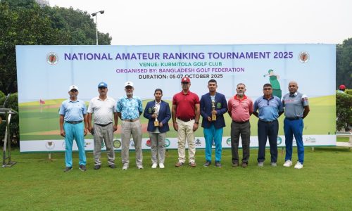 গলফ টুর্নামেন্টে চ্যাম্পিয়ন সোনিয়া ও আবু বকর সিদ্দিক