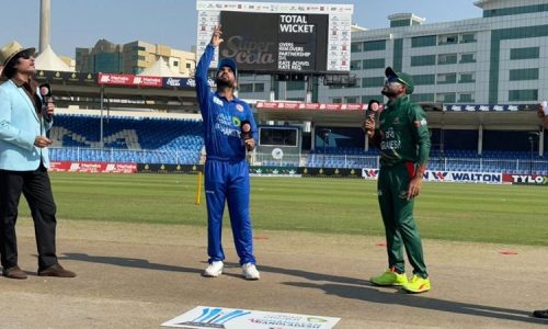 টস জিতে ব্যাটিংয়ে বাংলাদেশ