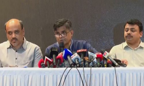 ছবি:ক্যাপ্টেন’স টিভি