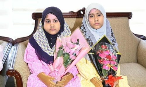 চিকিৎসা শেষে বাড়ি ফিরলো যমজ দুই শিশু