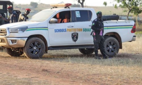 নাইজেরিয়ায় দুই শতাধিক স্কুলশিক্ষার্থীকে অপহরণ করলো বন্দুকধারীরা