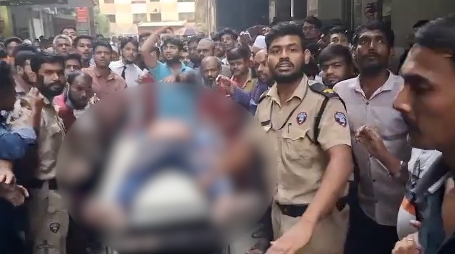 ছবি: ক্যাপ্টেন’স টিভি