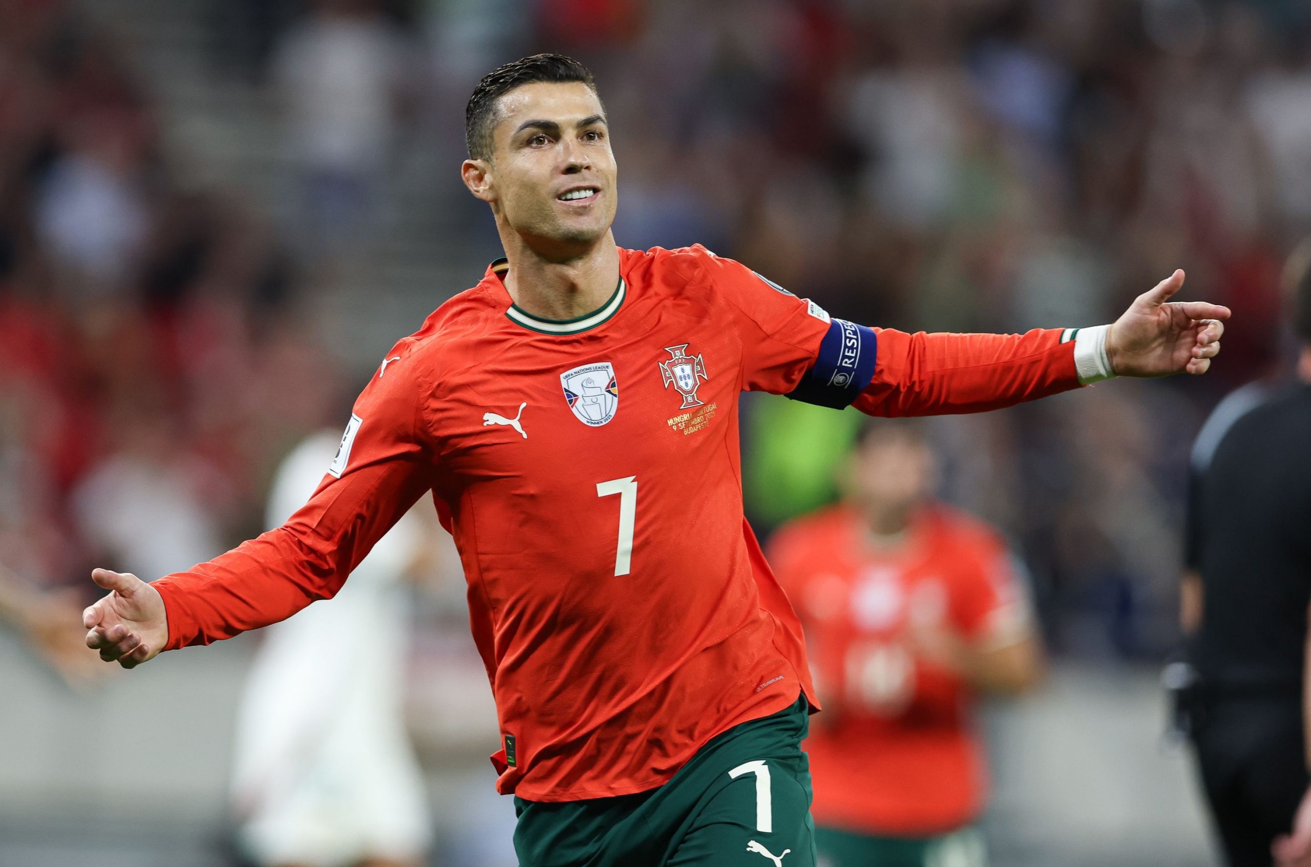 রোনালদোকে ছাড় দিলো ফিফা