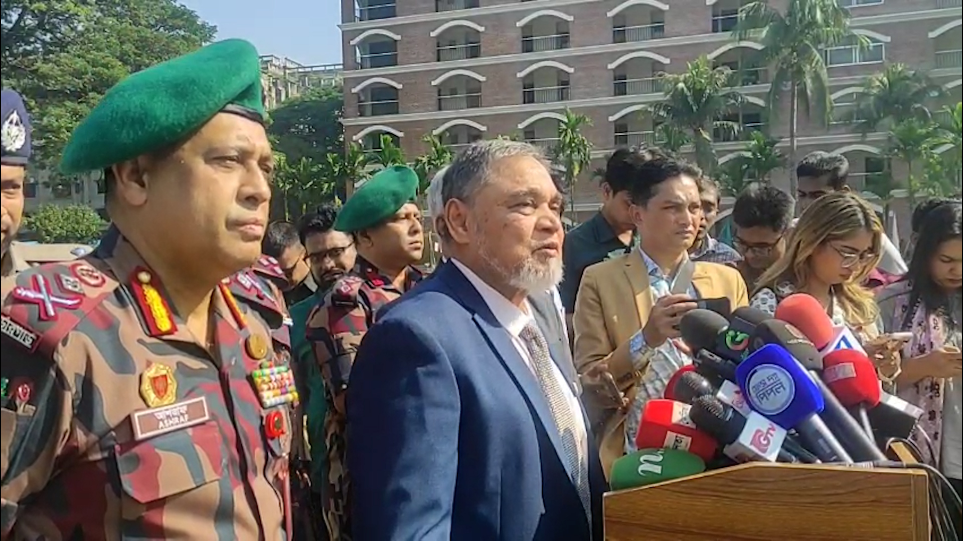 ছবি:ক্যাপ্টেন’ টিভি