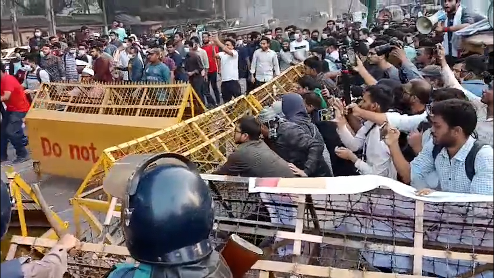 ছবি:ক্যাপ্টে’স টিভি