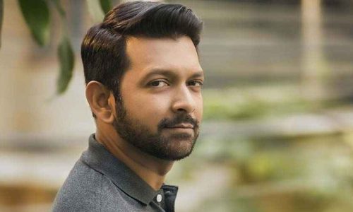 সত্যি কি রাজনীতিতে যোগ দিয়েছেন তাহসান খান