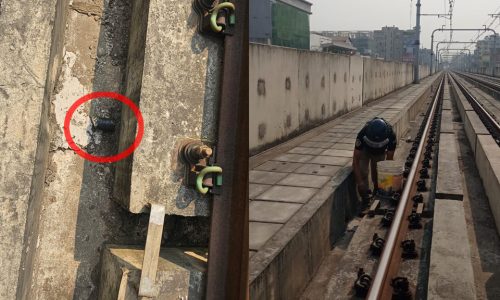 বিস্ফোরক দুটি পরে নিরাপদ স্থানে নিষ্ক্রিয় করা হয়েছে।